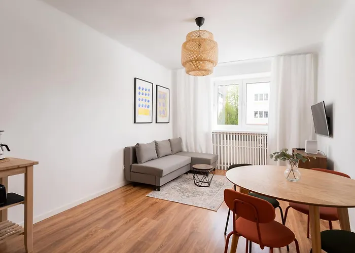 Nowolipki Now & Wow * Varšava