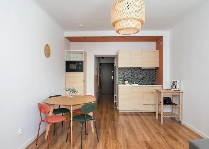 Nowolipki Now & Wow * 바르샤바