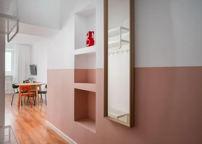 Nowolipki Now & Wow Βαρσοβία